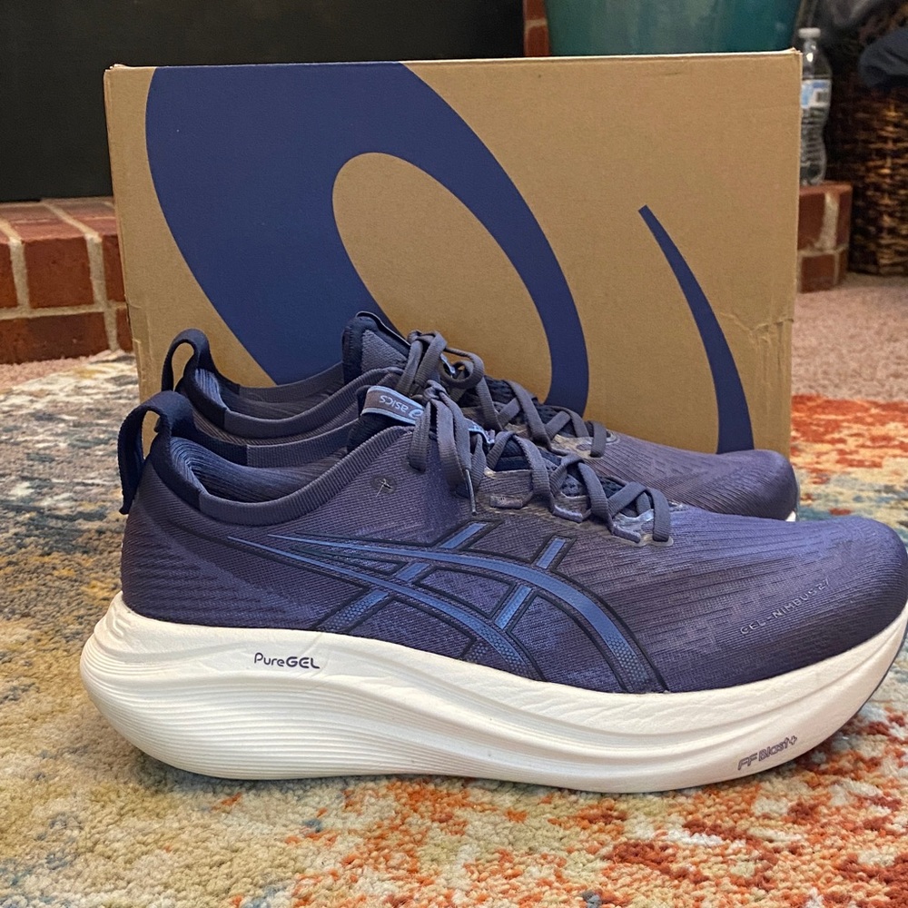 Asics Gel Nimbus 27, M 11.5 Wide